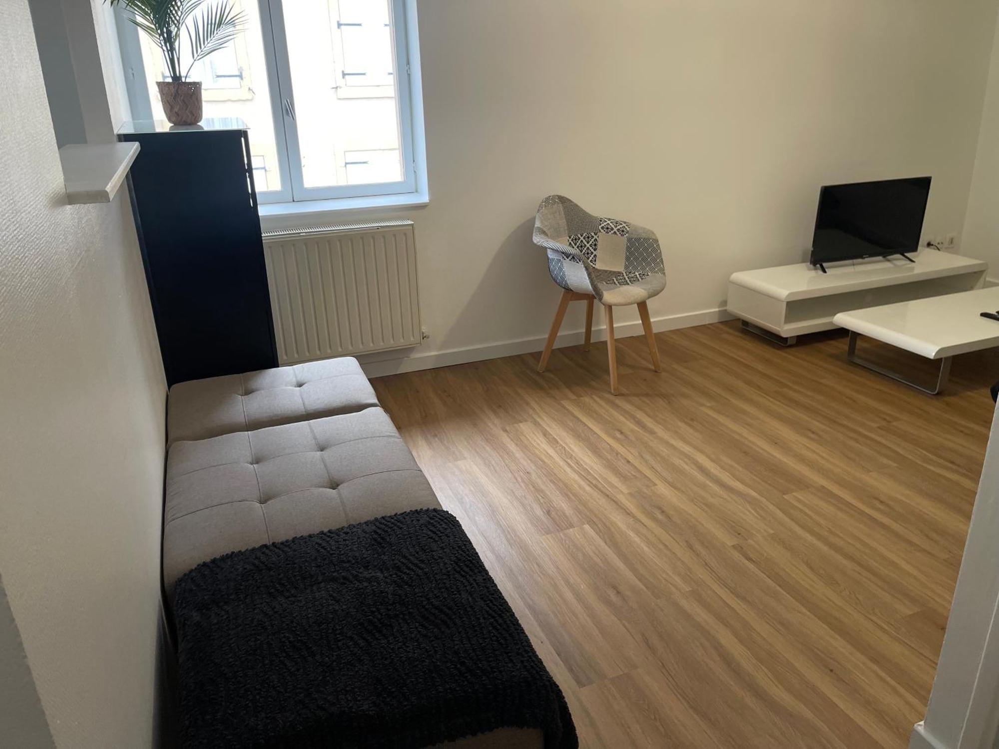 Appartement Hexagone Wifi Un Sejour A Part à Longeville-les-Metz Extérieur photo