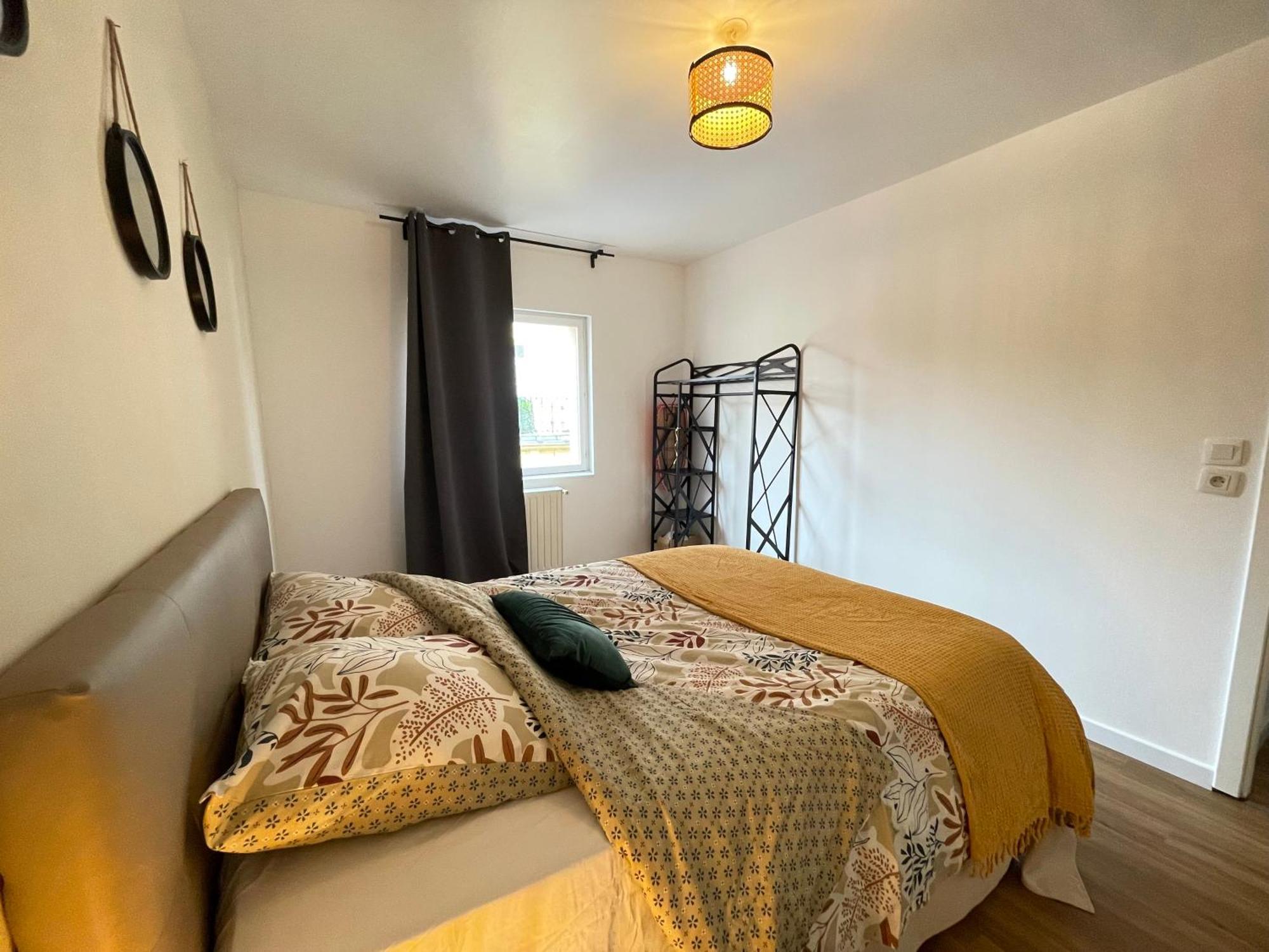 Appartement Hexagone Wifi Un Sejour A Part à Longeville-les-Metz Extérieur photo