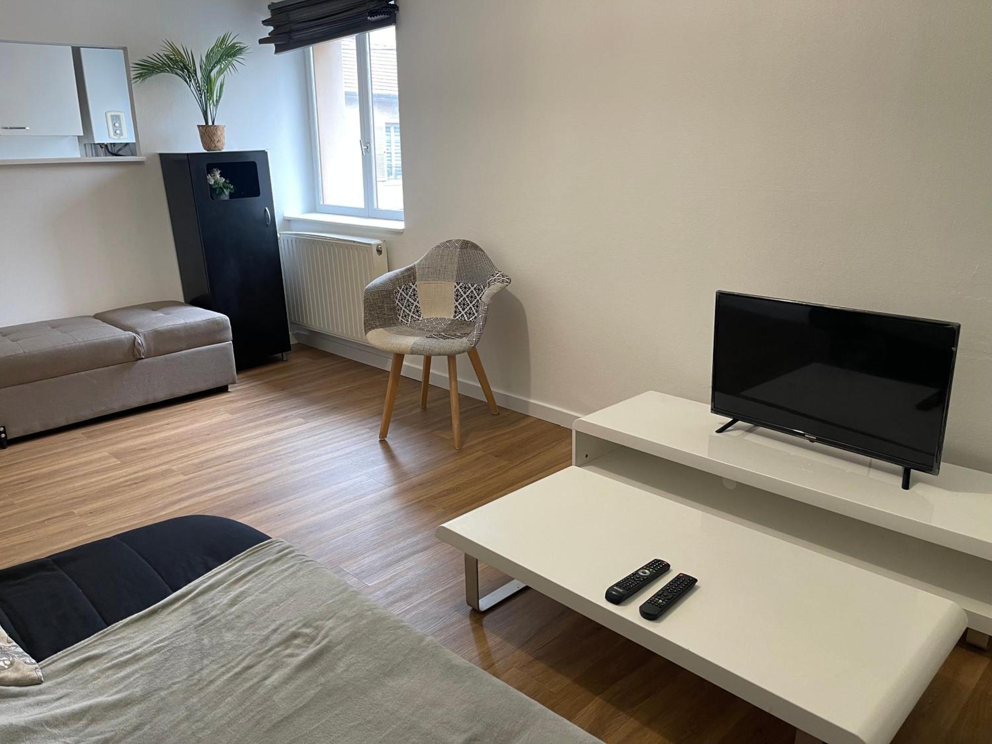 Appartement Hexagone Wifi Un Sejour A Part à Longeville-les-Metz Extérieur photo